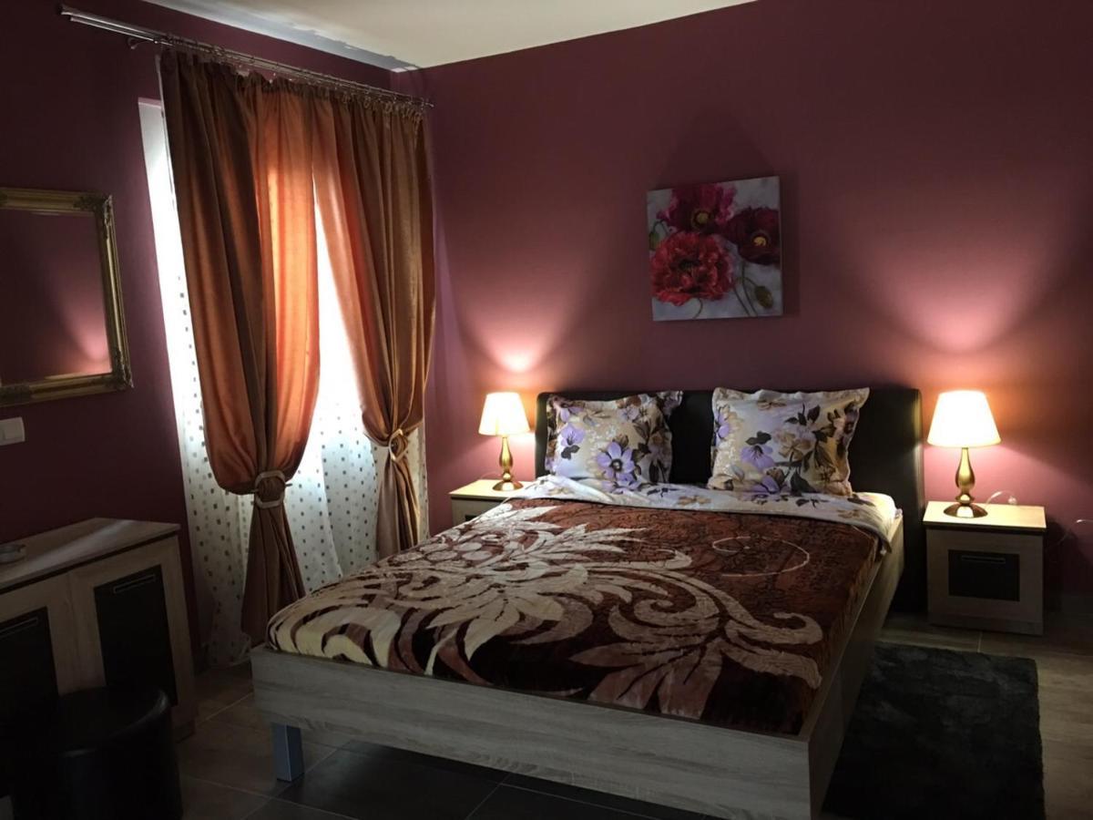 Archontiko Kirfis In Desfina Aparthotel ภายนอก รูปภาพ
